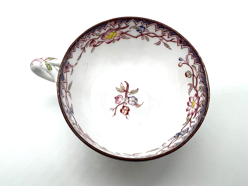 Tasse à thé et sa soucoupe – Manufacture de Sarreguemines (Utzschneider & Cie) – Décor Imari – Vers 1880