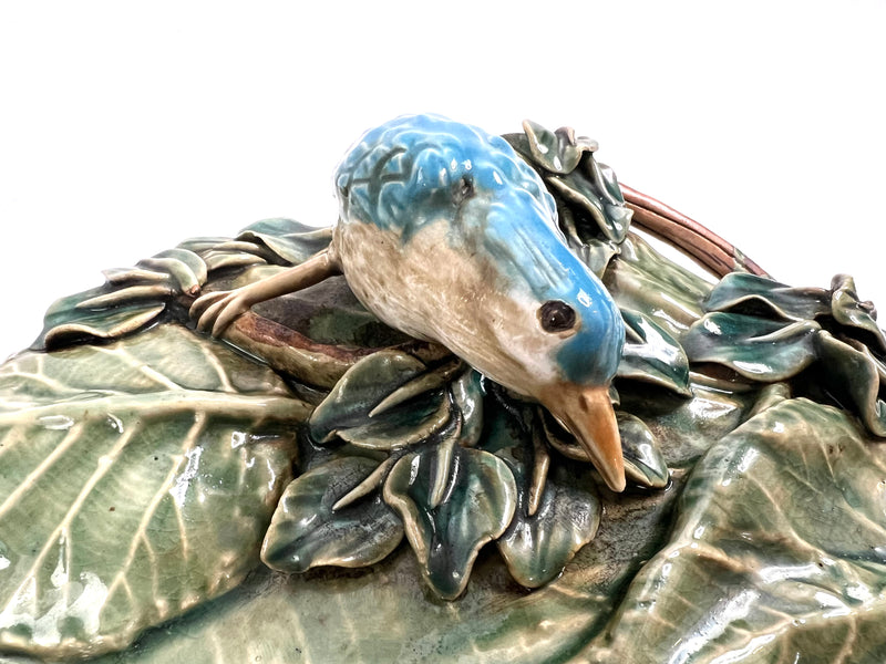 Jardinière Murale en Barbotine – Feuille, Oiseau & Scarabée – France, Fin XIXᵉ