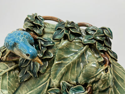 Jardinière Murale en Barbotine – Feuille, Oiseau & Scarabée – France, Fin XIXᵉ