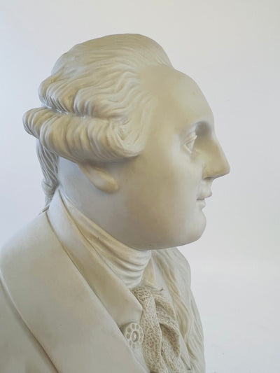 buste en biscuit représentant Louis XVI