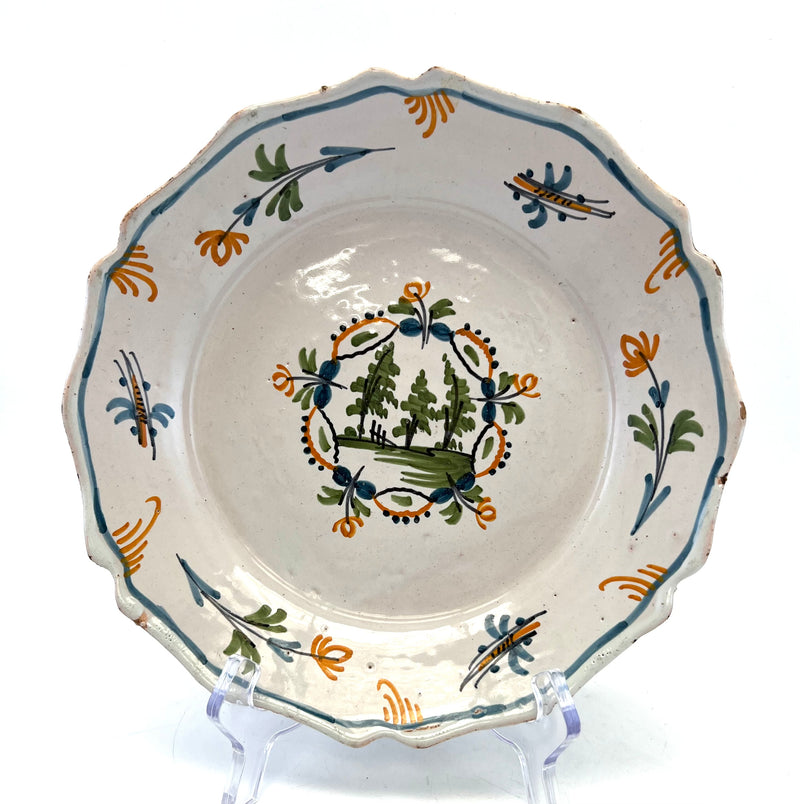 Assiette en faience de Nevers à décor d&