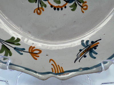 Assiette en faience de Nevers à décor d'arbre ou de foret 19ème