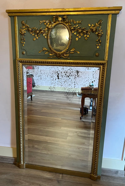 Miroir trumeau de style Louis XVI