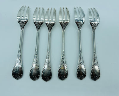 Christofle 12 fourchettes dessert modele Marly en métal argenté