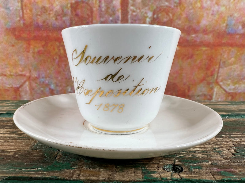 Tasse souvenir de l’Exposition Universelle de Paris, 1878