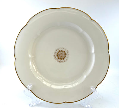 2 assiettes en porcelaine de Sevres 1893 et 1902