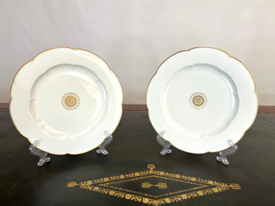 2 assiettes en porcelaine de Sevres 1893 et 1902