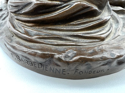 Statue en Bronze déesse Aphrodite nymphe à la coquille signature fondeur Barbedienne