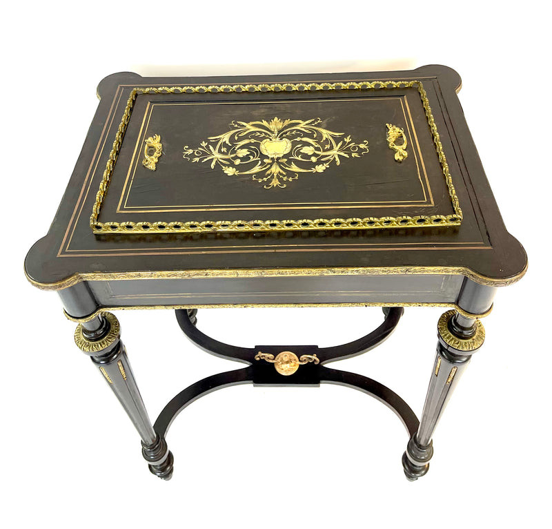 Jardinière d’époque Napoléon III en bois noirci et bronzes dorés – Provenance château de Bourgogne