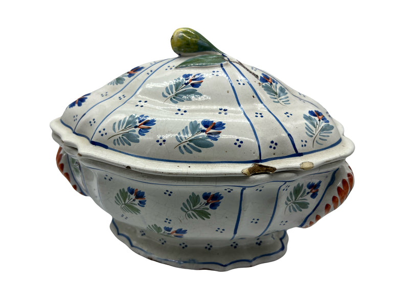 Soupière ancienne en faïence française décor floral XIXe, avec couvercle