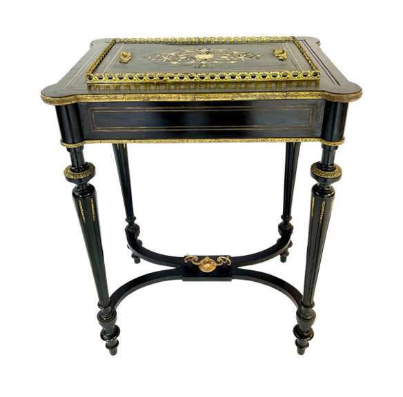 Jardinière d’époque Napoléon III en bois noirci et bronzes dorés – Provenance château de Bourgogne