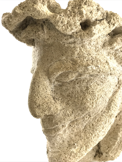 Tête de Christ en pierre calcaire – Lorraine ou Champagne – XVIᵉ siècle