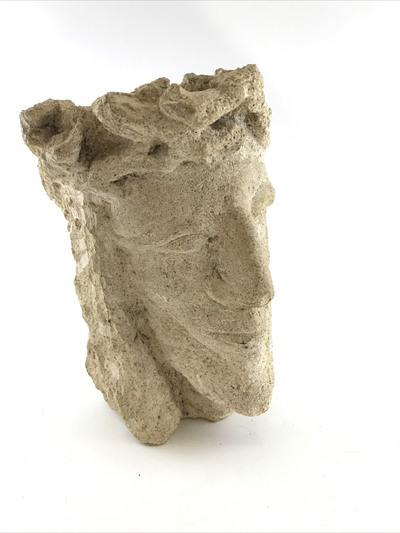 Tête de Christ en pierre calcaire – Lorraine ou Champagne – XVIᵉ siècle