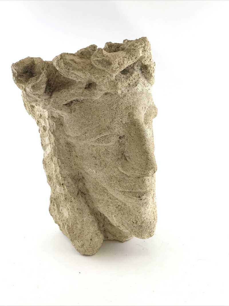 Tête de Christ en pierre calcaire – Lorraine ou Champagne – XVIᵉ siècle